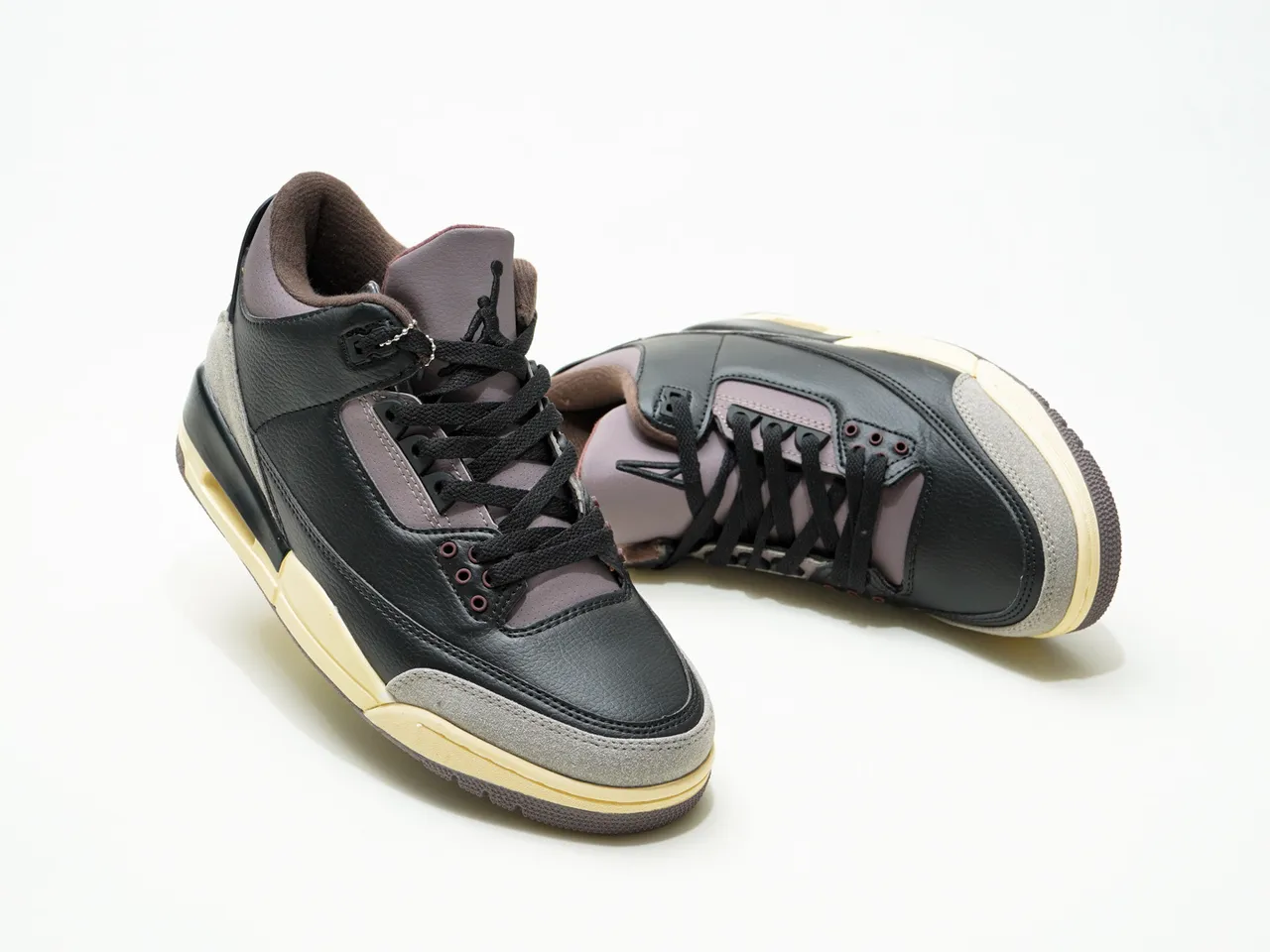 Air Jordan 3 Preto Cinza Creme Tênis de Basquete 6