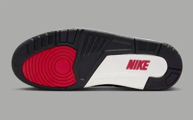 Baskets lifestyle Air Jordan 3 en denim à motif éléphant 8
