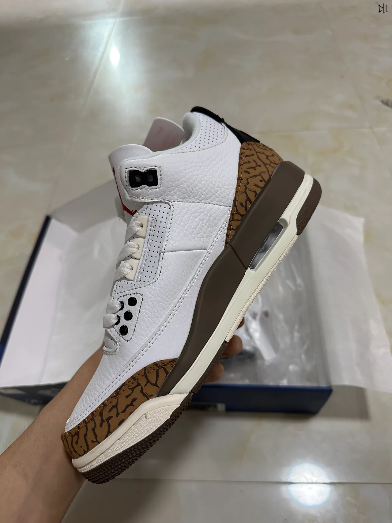 Air Jordan 3 Tênis de Basquete Branco Preto Marrom com Estampa de Elefante 6