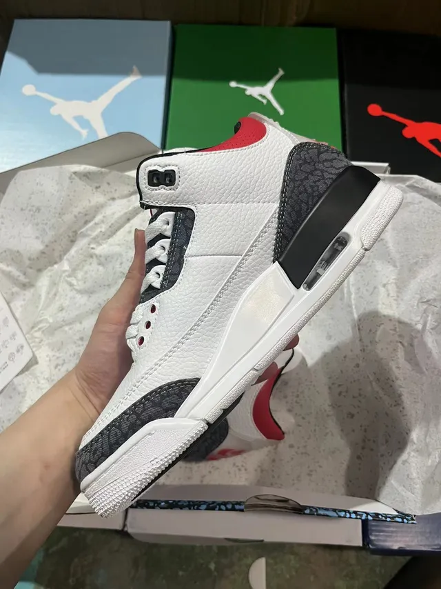 Air Jordan 3 White Red Elephant Basketball Shoes 3
