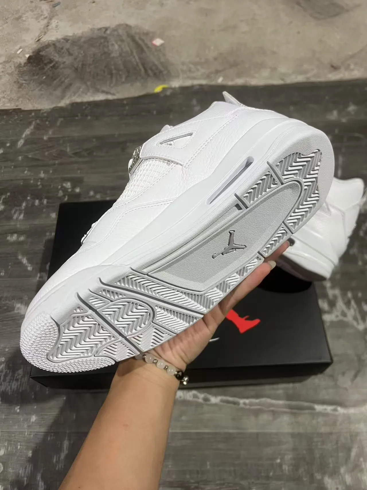 Air Jordan 4 All-White Leather Basketball Shoes 6