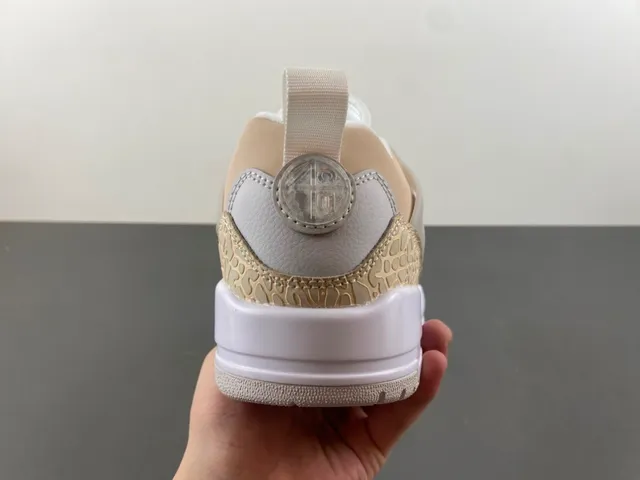 Air Jordan 4 Beige and White Lifestyle Sneakers 4