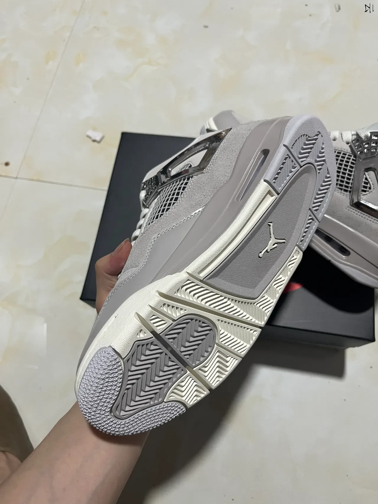 Air Jordan 4 Light Gray Daim et Cuir Chaussures de Basket 5