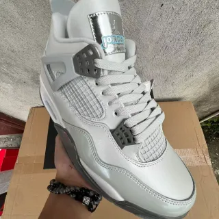 Air Jordan 4 Metallic Silver Gray Basketball Shoes