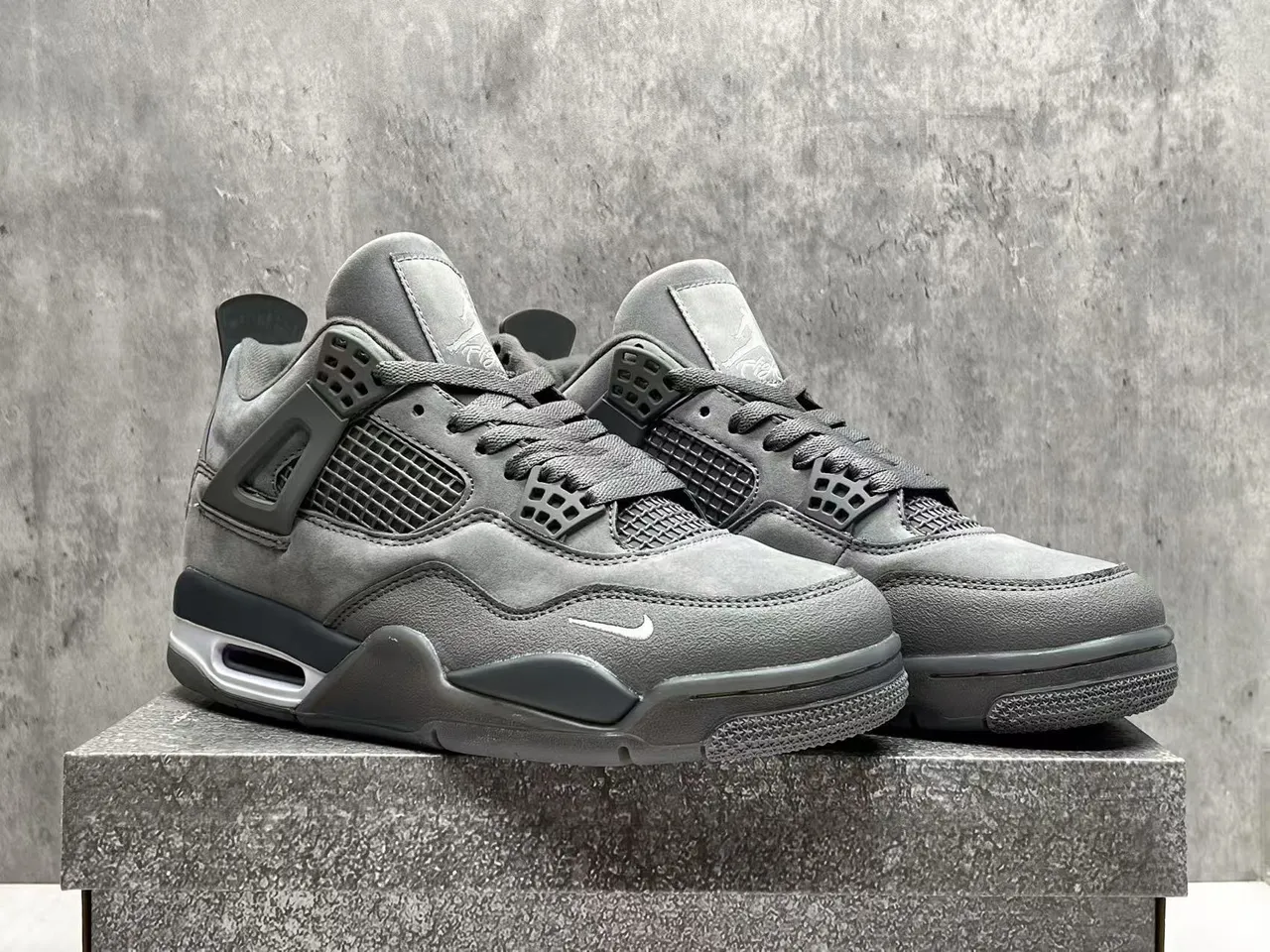 Air Jordan 4 Monochromatic Gray Basketball Shoes 8