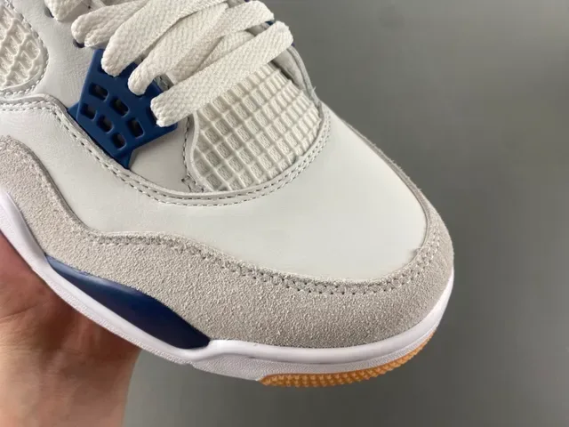 Air Jordan 4 Chaussures de Basketball Blanc Navy Gum 2