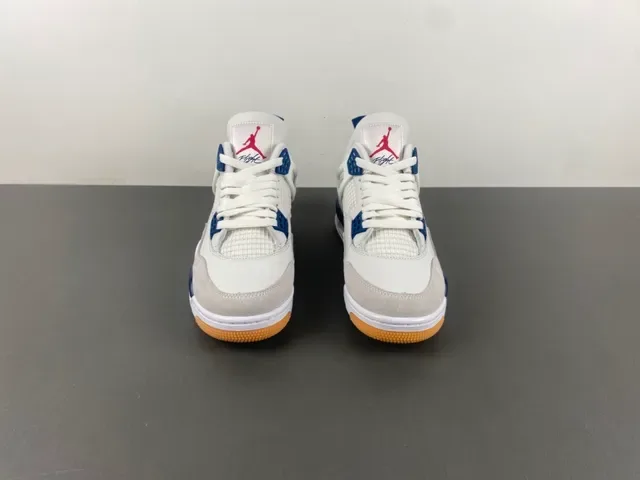 Air Jordan 4 Chaussures de Basketball Blanc Navy Gum 11
