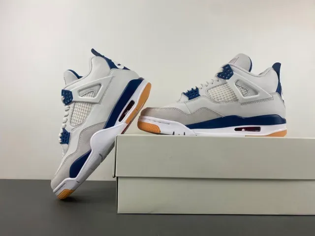 Air Jordan 4 Chaussures de Basketball Blanc Navy Gum 14