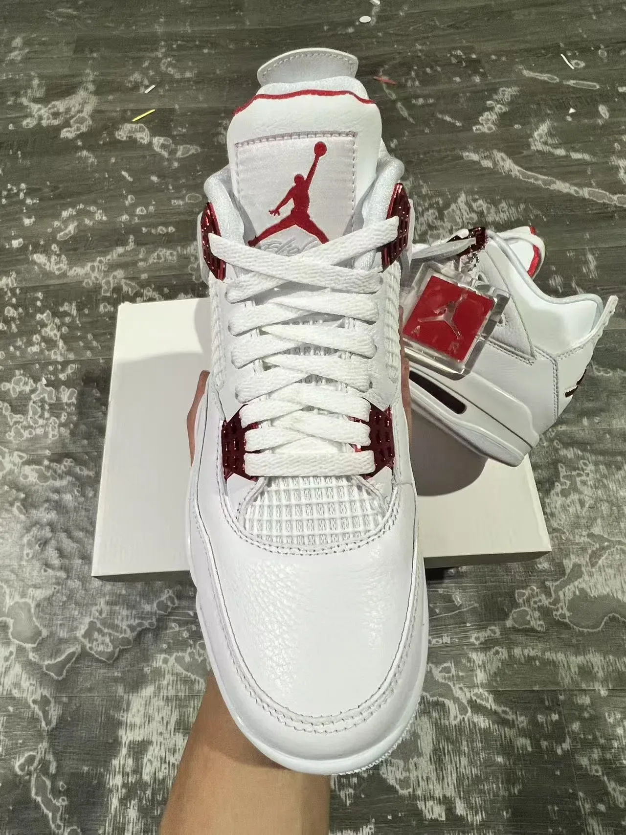 Air Jordan 4 Tênis de Basquete Branco e Vermelho 3