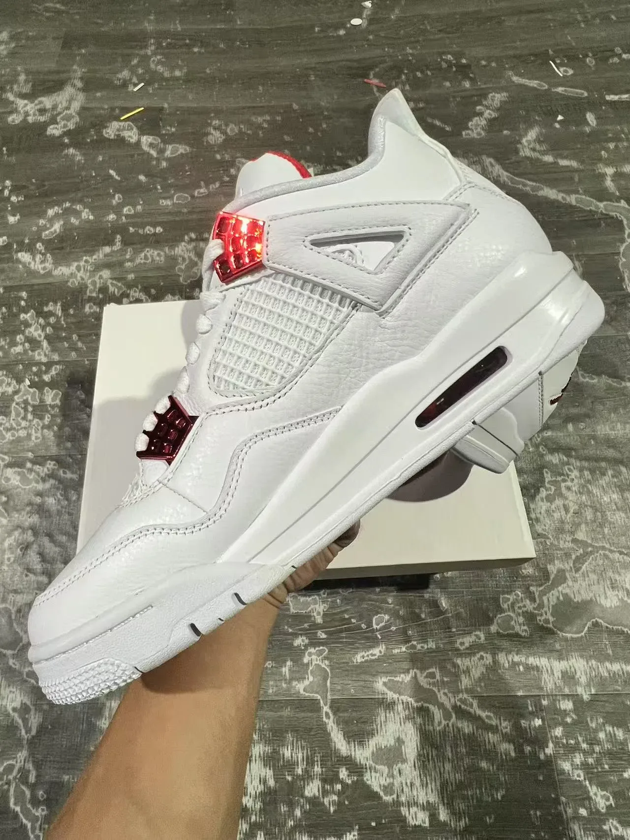 Air Jordan 4 Tênis de Basquete Branco e Vermelho 5