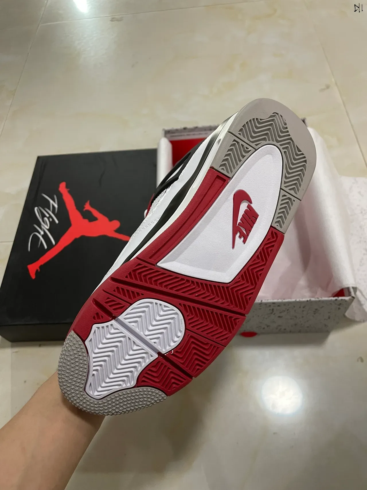 Air Jordan 4 White Red Black Tênis de Basquete 5
