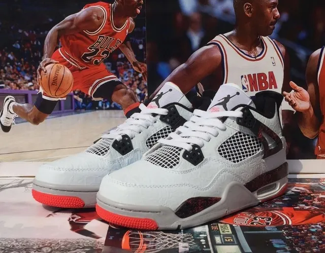 Air Jordan 4 White Red Black Basketball Shoes 4