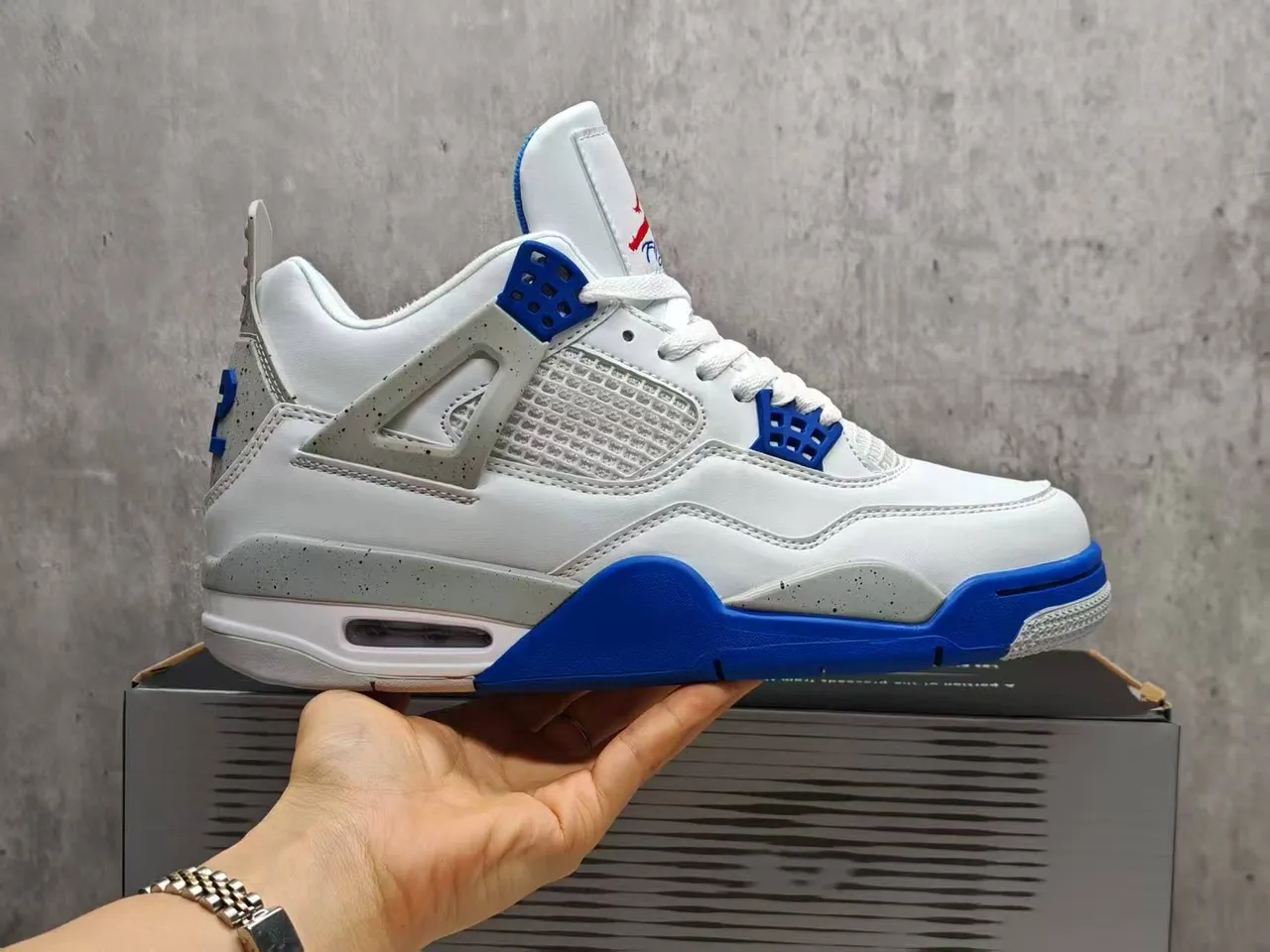Chaussures de basketball Air Jordan 4 Blanc Bleu Royal Ciment 5