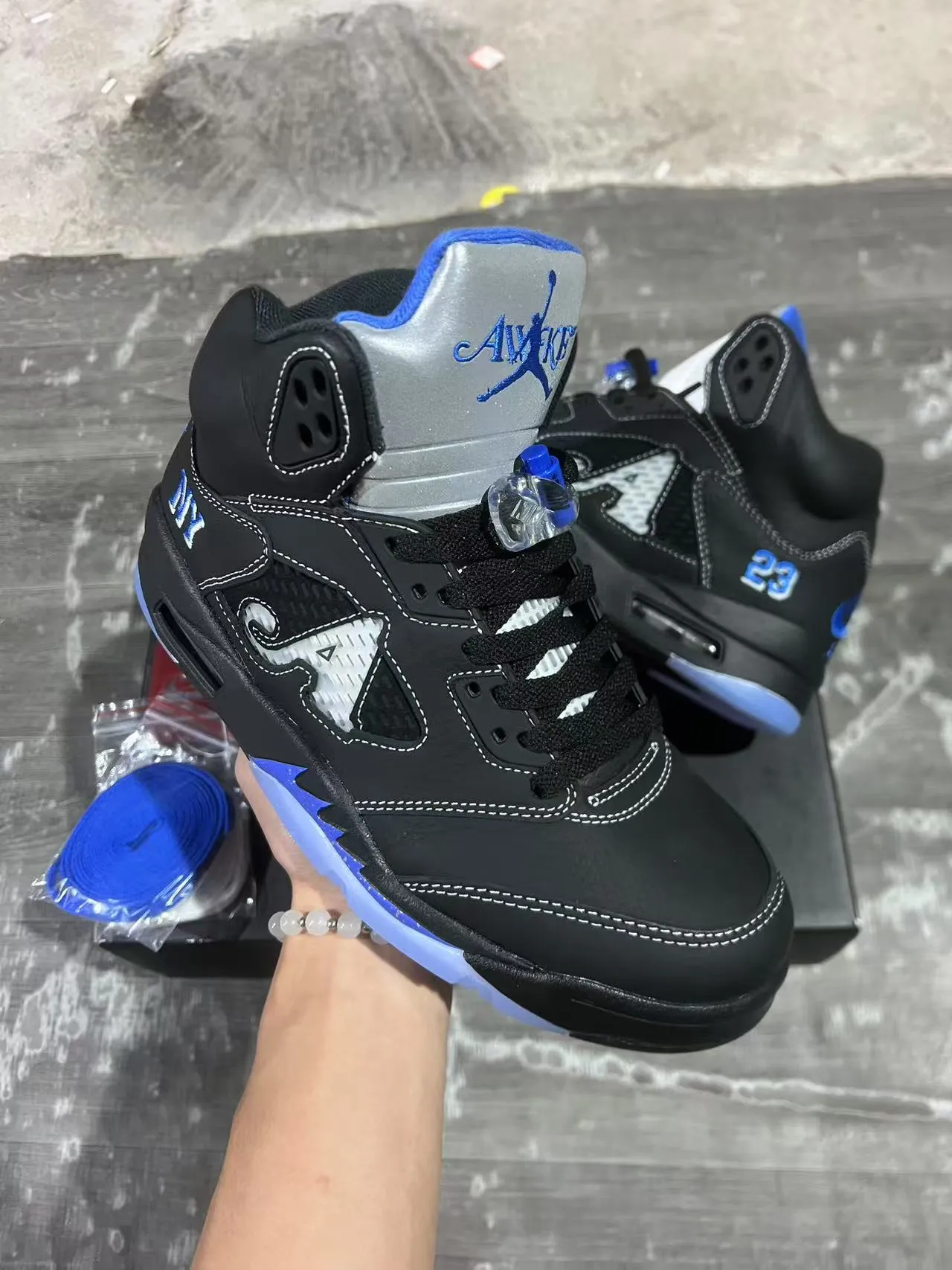 Air Jordan 5 Preto Azul NY 23 Tênis de Basquete 2