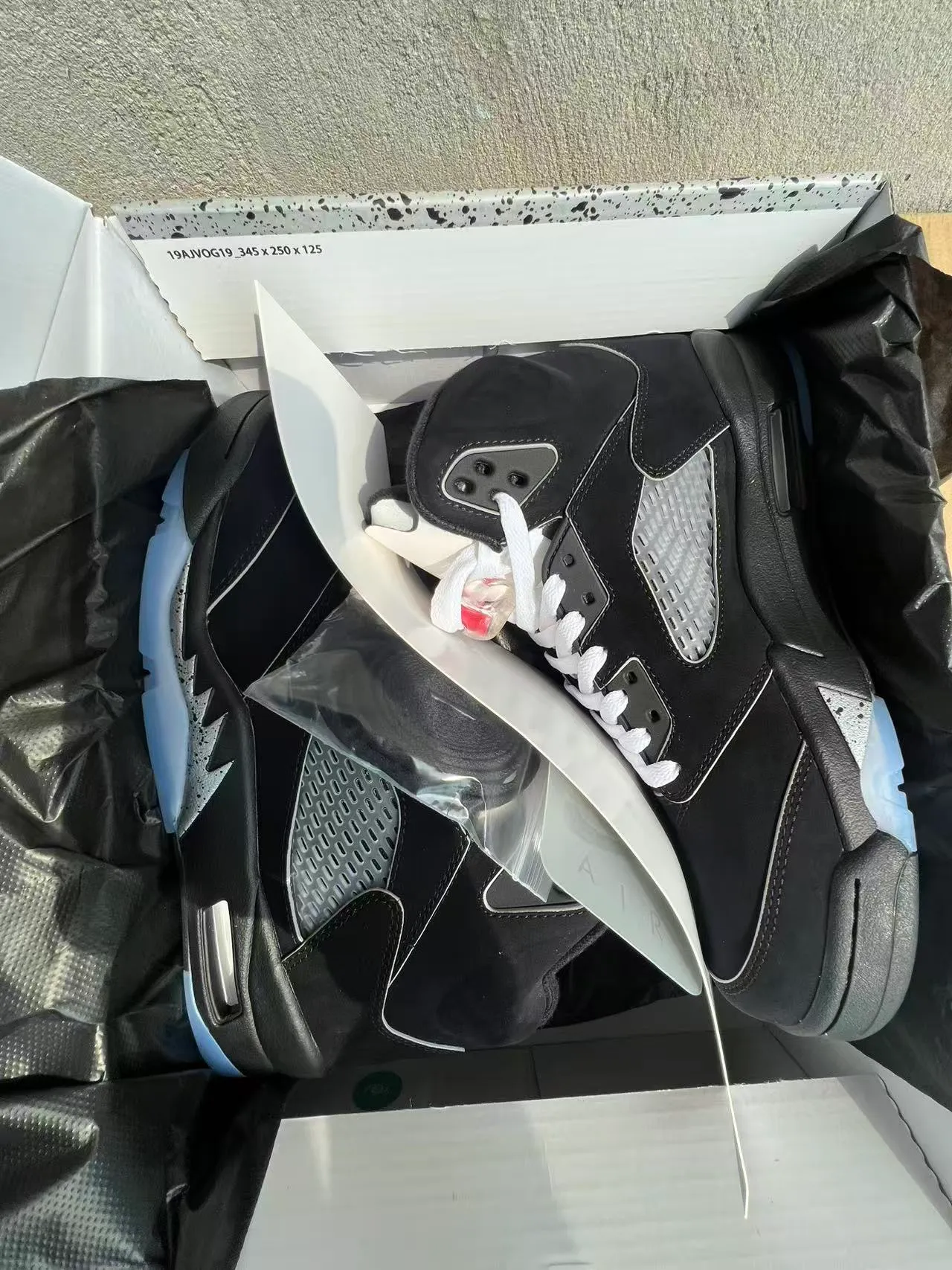 Air Jordan 5 Black Silver Icy Blue Basketball Shoes 9