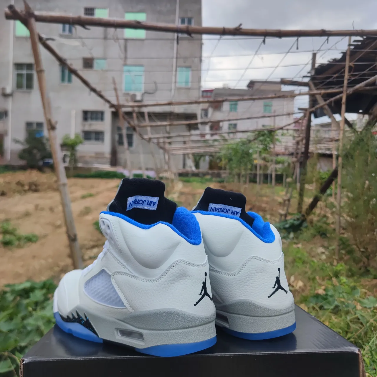 Air Jordan 5 White Light Gray Blue Basketball Shoes 3
