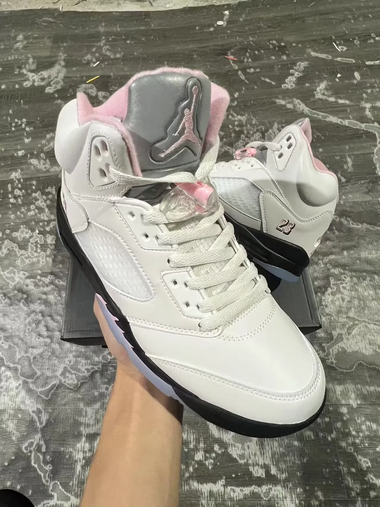 Air Jordan 5 Chaussures de Basketball Blanc Rose Noir 2