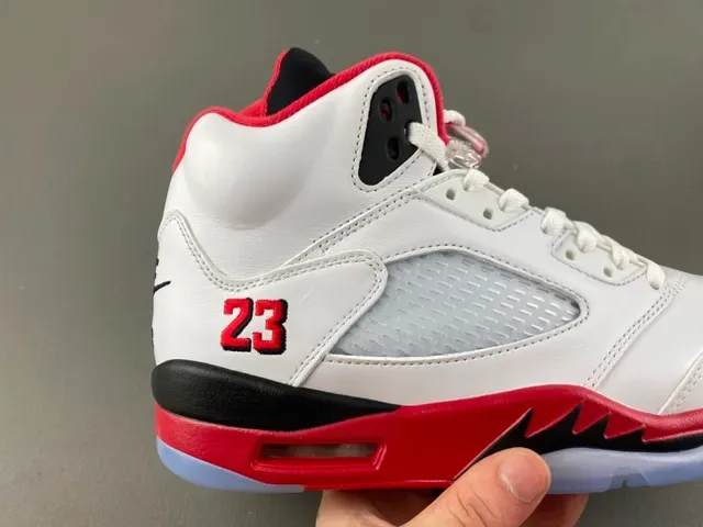 Air Jordan 5 Tênis de Basquete Branco Vermelho Preto 3