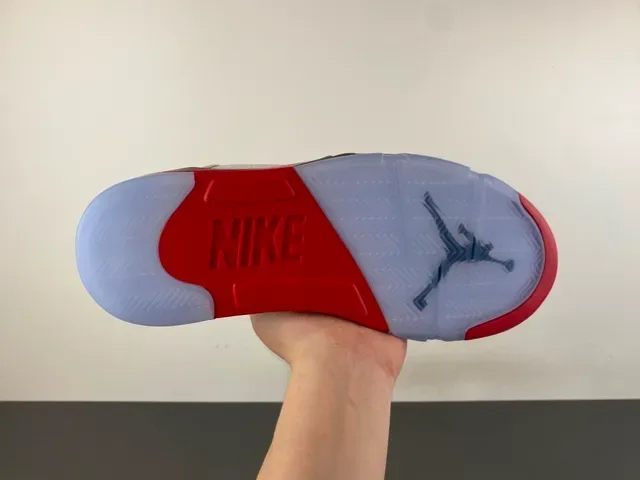 Air Jordan 5 Tênis de Basquete Branco Vermelho Preto 9