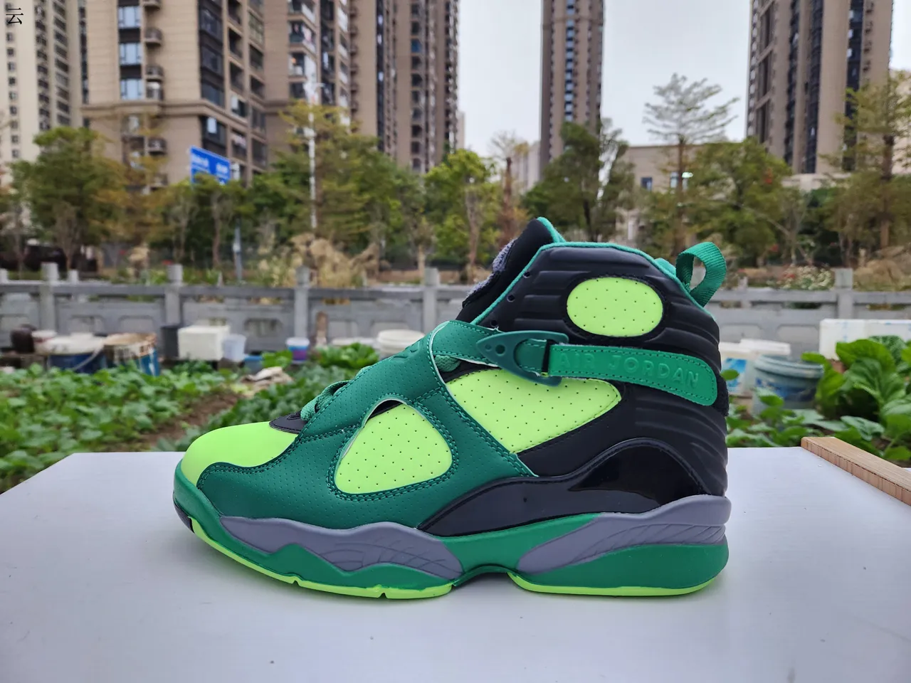 Zapatillas de baloncesto Air Jordan 8 verde y lima neón 6