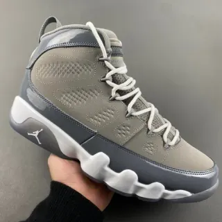 Air Jordan 9 灰色亮面覆层篮球鞋