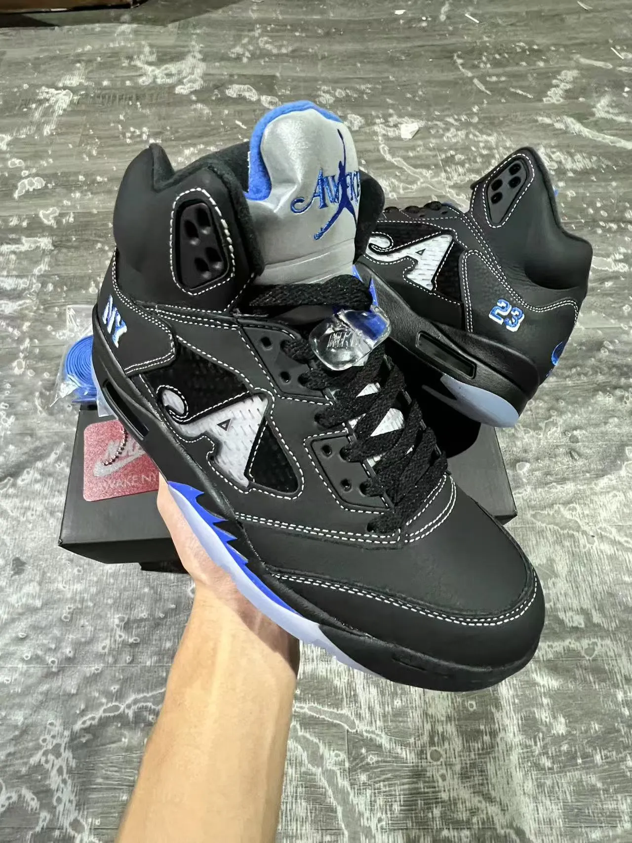 Air Jordan Black Blue High-Top Silhouette Leather And Mesh Upper Basketball Shoes 2