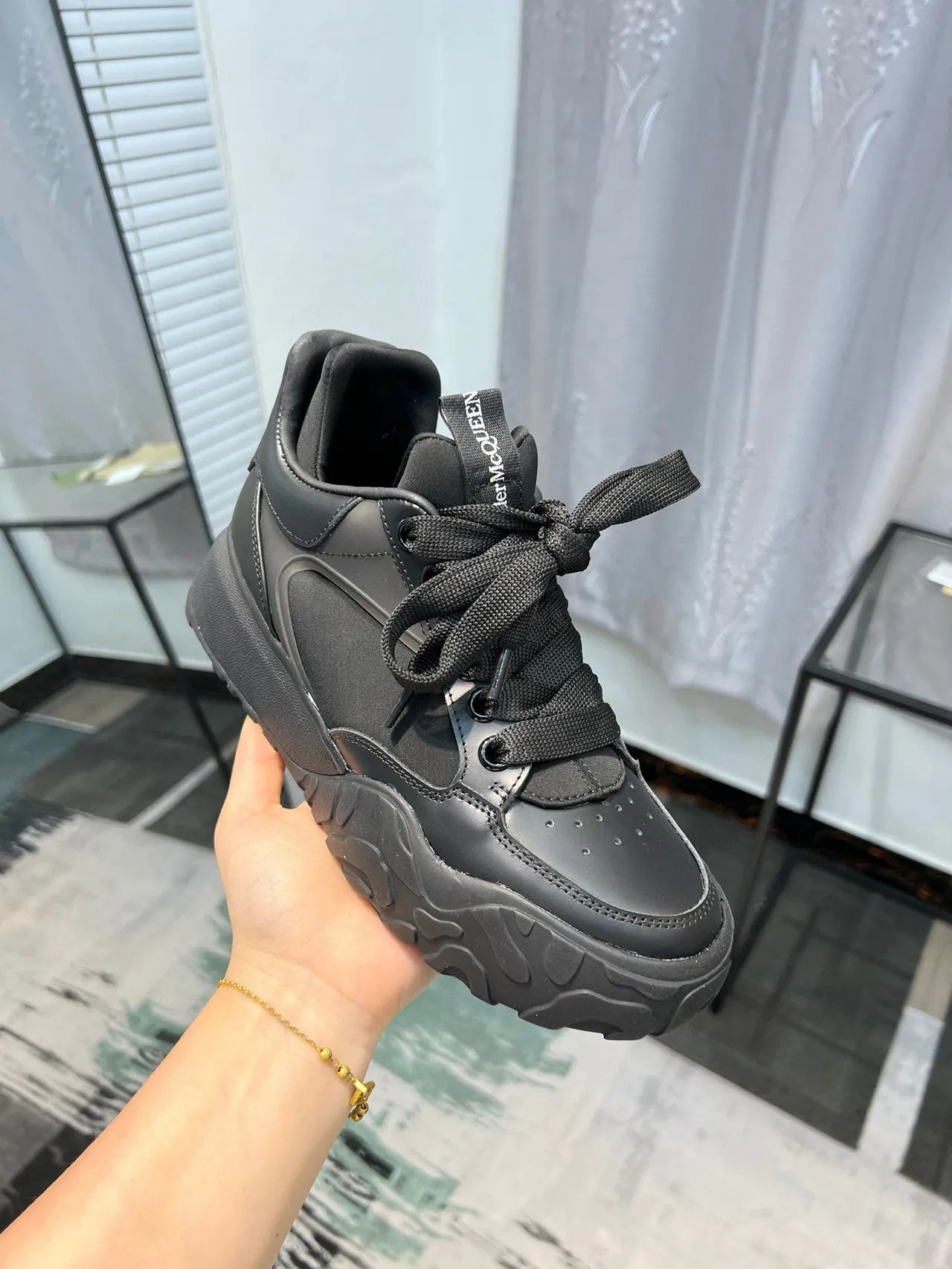 Alexander McQueen Oversized Sneaker Black Chunky Sneakers 6