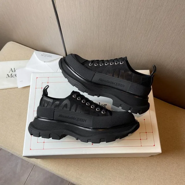 Alexander McQueen Oversized Sneaker Black Chunky Sneakers 4