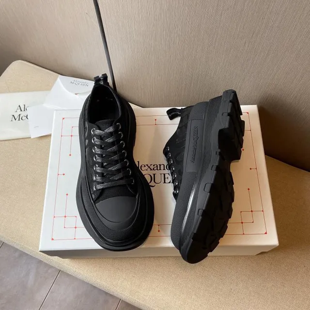 Alexander McQueen Oversized Sneaker Black Chunky Sneakers 6
