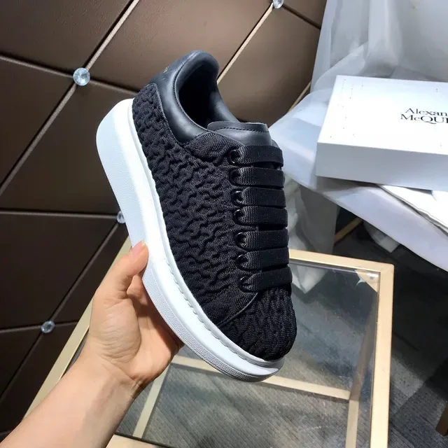 Alexander McQueen Oversized Sneaker কালো নিটেড উপর লাইফস্টাইল Sneaker 2