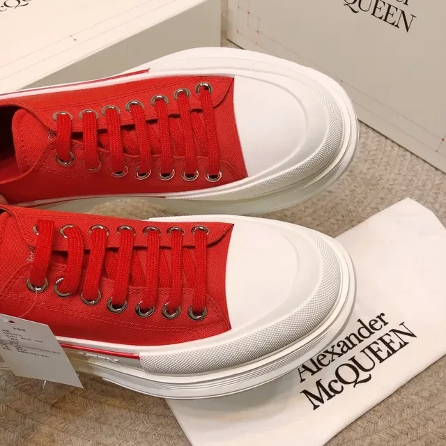 Alexander McQueen Oversized Sneaker Red and White Chunky Sneakers 4