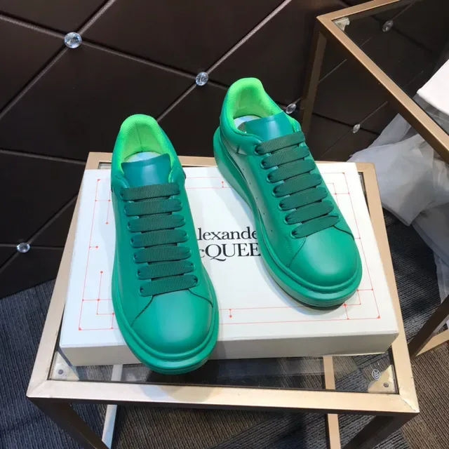 حذاء رياضي Alexander McQueen Oversized أخضر نابض Lifestyle Sneakers 6
