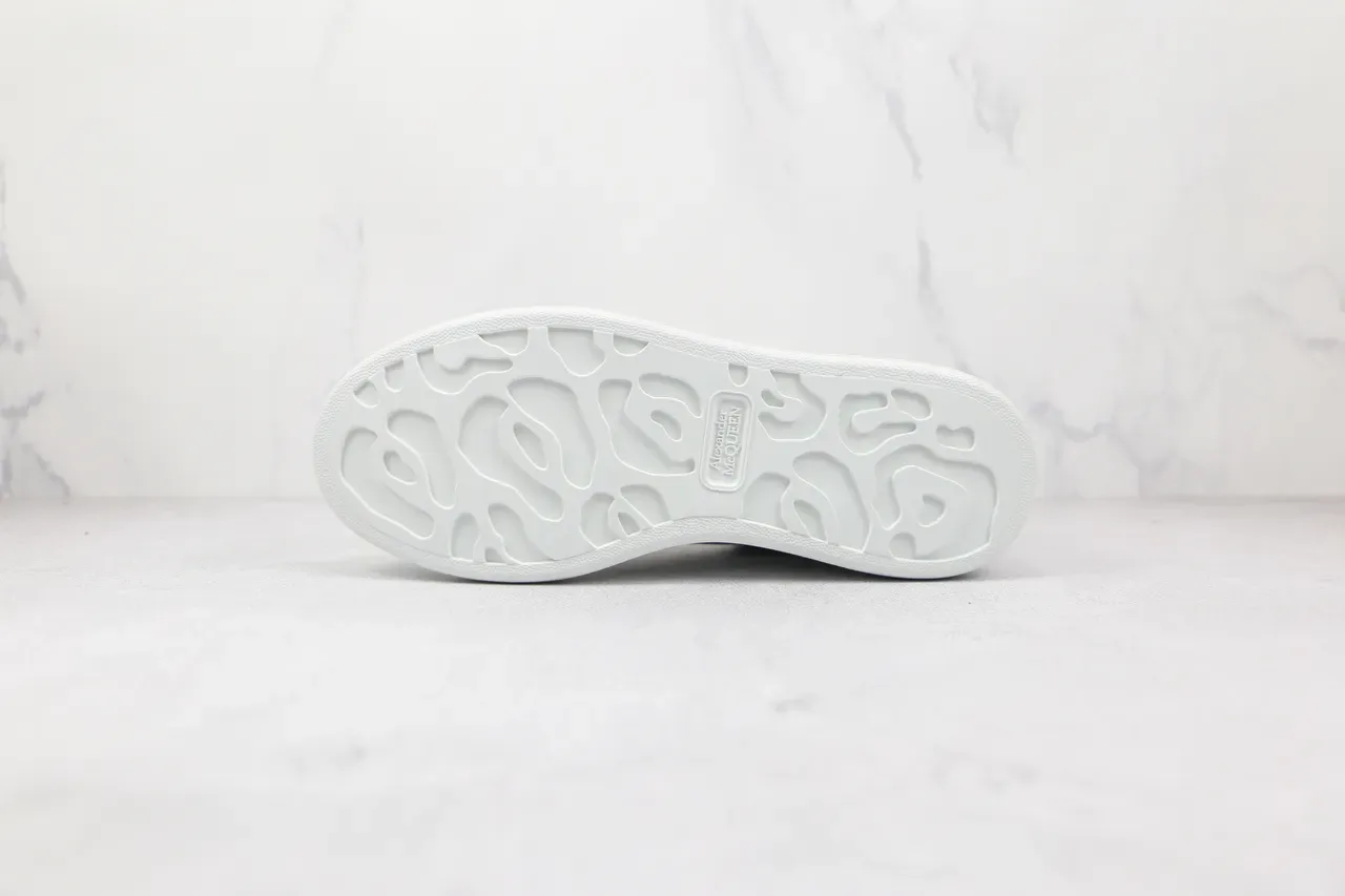 Alexander McQueen Oversized Sneaker White and Blue Lifestyle Sneakers 3
