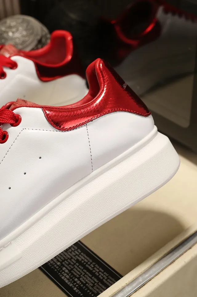 Alexander McQueen Oversized Sneaker White and Red Lifestyle Sneakers 3