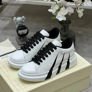 Alexander McQueen Oversized Sneaker White Black Silhouette Leather Upper Lifestyle Sneakers