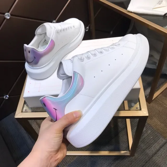 Alexander McQueen oversized sneaker, كعب أبيض وأرجواني, أعلى جلد ناعم, حذاء أسلوب حياة 5