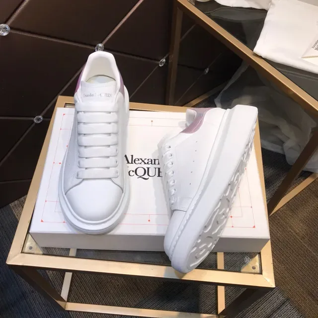 Alexander McQueen oversized sneaker, كعب أبيض وأرجواني, أعلى جلد ناعم, حذاء أسلوب حياة 8