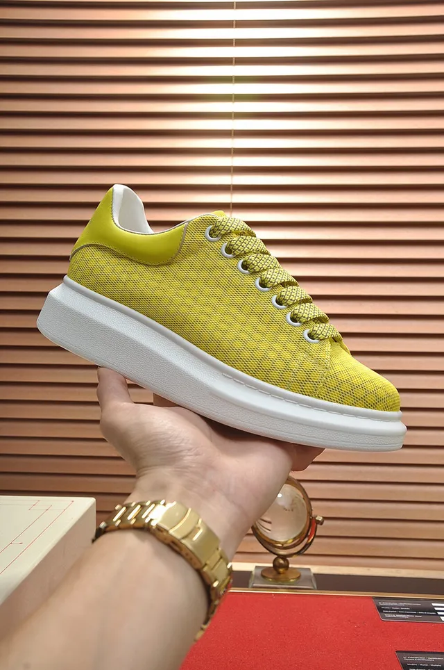 Alexander McQueen Tênis oversized amarelos com tecido texturizado lifestyle sneakers 7