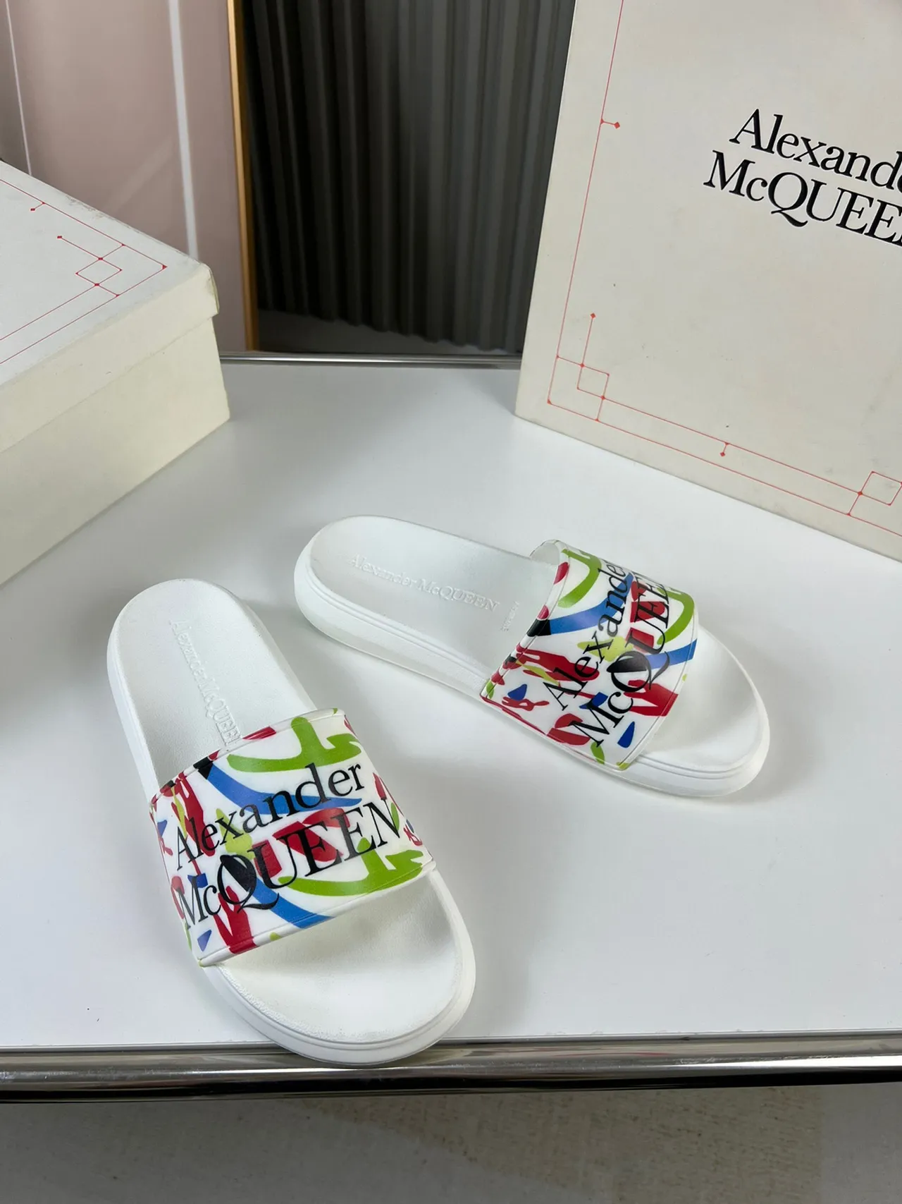 Alexander McQueen Printed Strap White Slippers 8