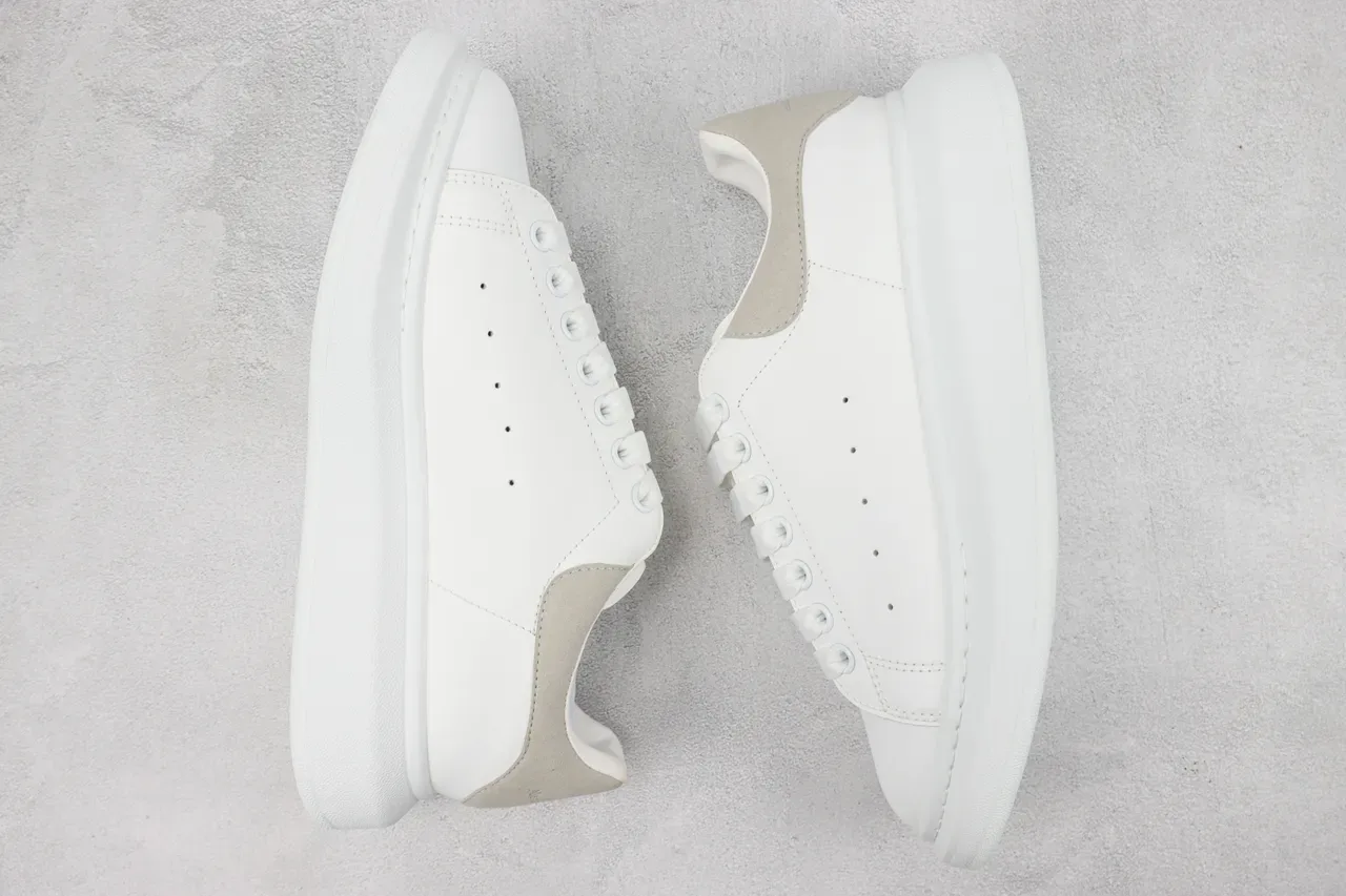 Alexander McQueen White Gray Oversized Platform Sole Smooth Leather Upper Lifestyle Sneakers 2