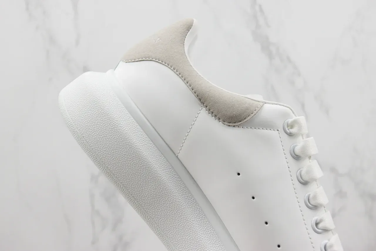 Alexander McQueen White Gray Oversized Platform Sole Smooth Leather Upper Lifestyle Sneakers 5