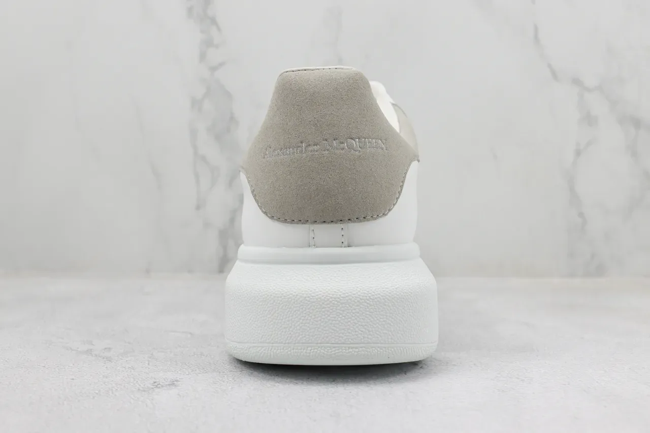 Alexander McQueen White Gray Oversized Platform Sole Smooth Leather Upper Lifestyle Sneakers 9