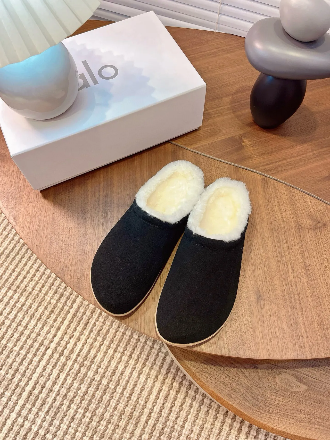 Alo Black Shearling-Lined Suede Slipper 3