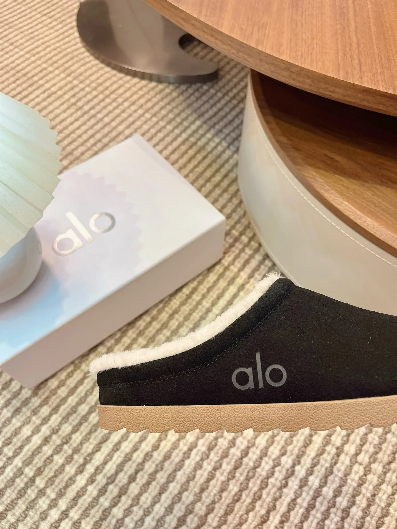 Alo Black Shearling-Lined Suede Slipper 6