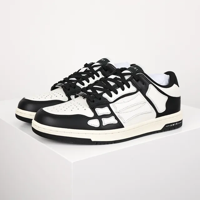 Amiri Skel Top Low Baskets Lifestyle Noir et Blanc 2