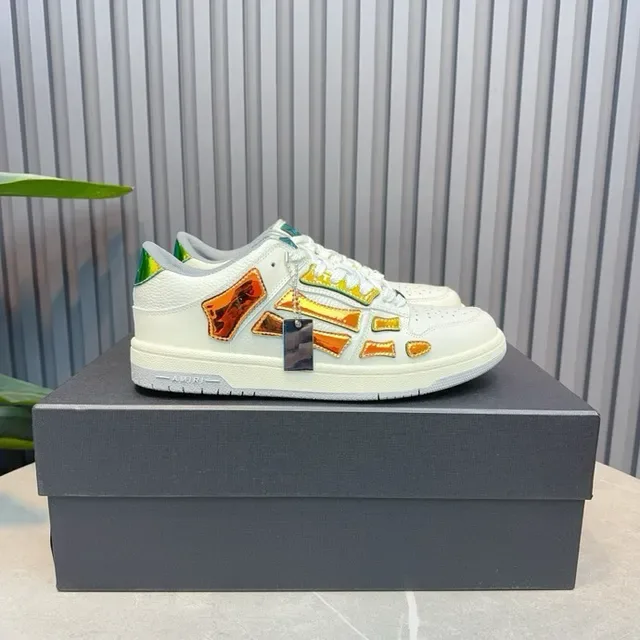 Amiri Skel Top baskets lifestyle blanches oranges iridescentes 7
