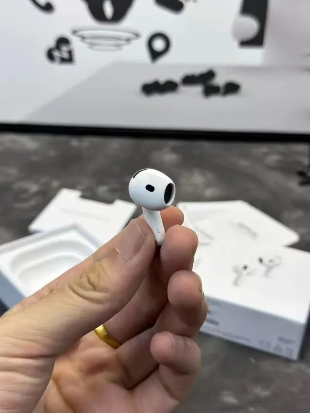 Apple AirPods Pro Active Noise Cancellation White TWS Earbuds 8