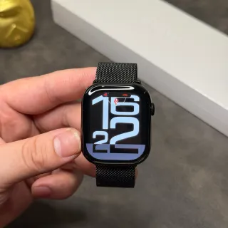 Apple Watch Black Gray Flat-Edged Case Milanese Loop Band Sports Watch
