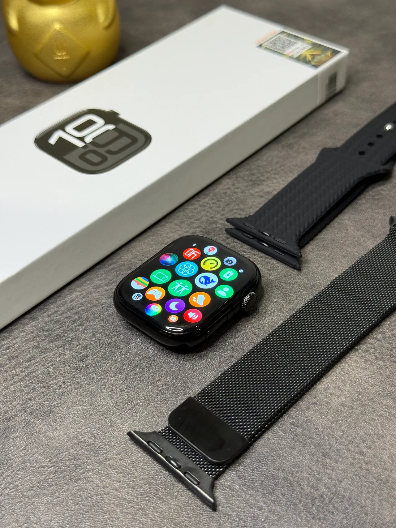 Apple Watch Black Gray Flat-Edged Case Milanese Loop Band Sports Watch 3