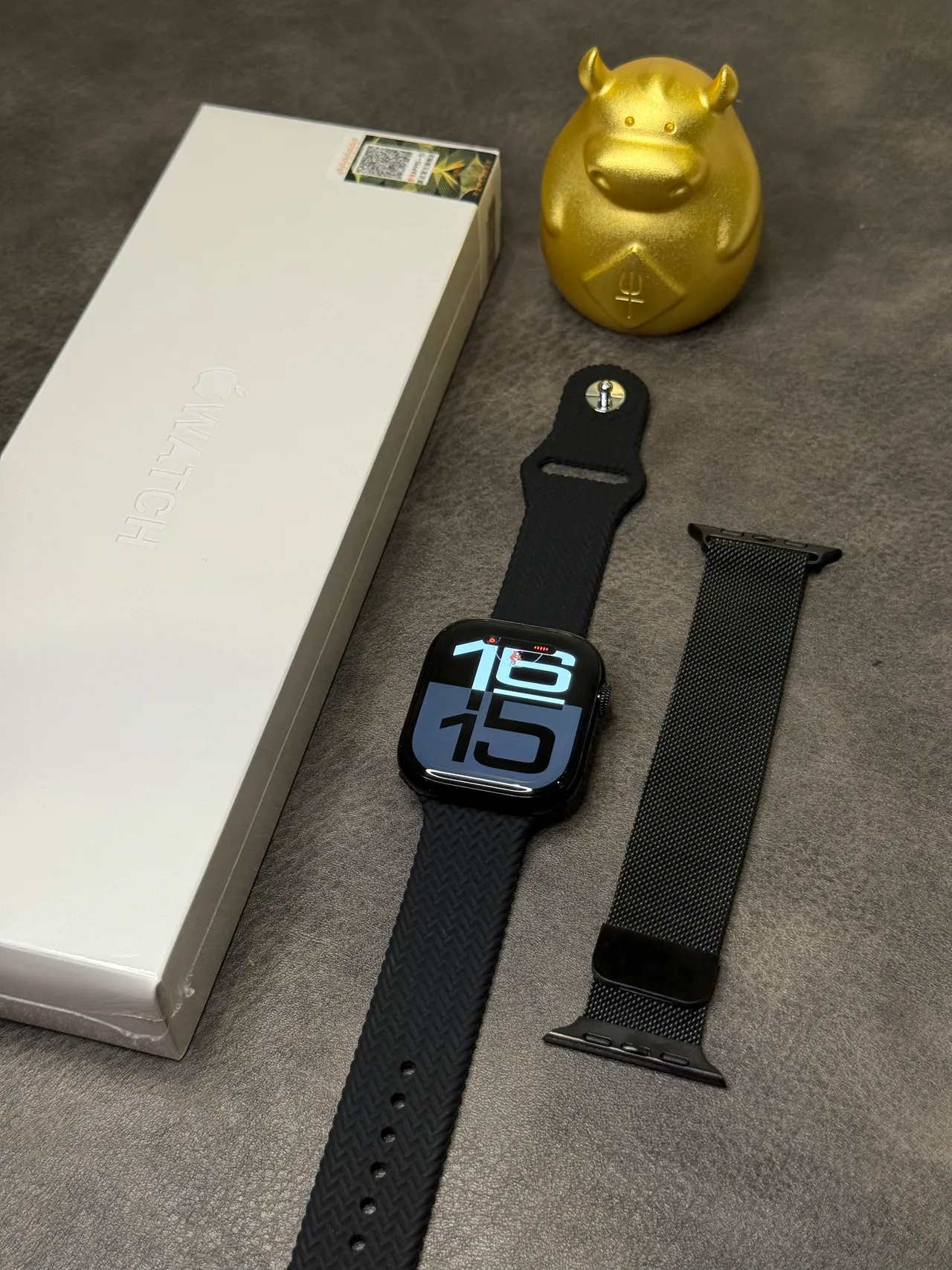 Apple Watch Black Gray Flat-Edged Case Milanese Loop Band Sports Watch 4